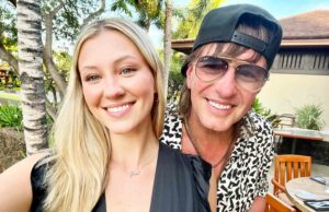 La hija de Richie Sambora, Ava, en el modo de planificación de bodas «Completo» (fuente exclusiva) La hija de Richie Sambora, Ava, en el modo de planificación de bodas "Completo" (fuente exclusiva)