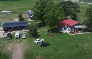 88 niños retirados del campamento bíblico de Iowa durante la investigación sobre acusaciones de abuso de niños: policía 88 niños retirados del campamento bíblico de Iowa durante la investigación sobre acusaciones de abuso de niños: policía