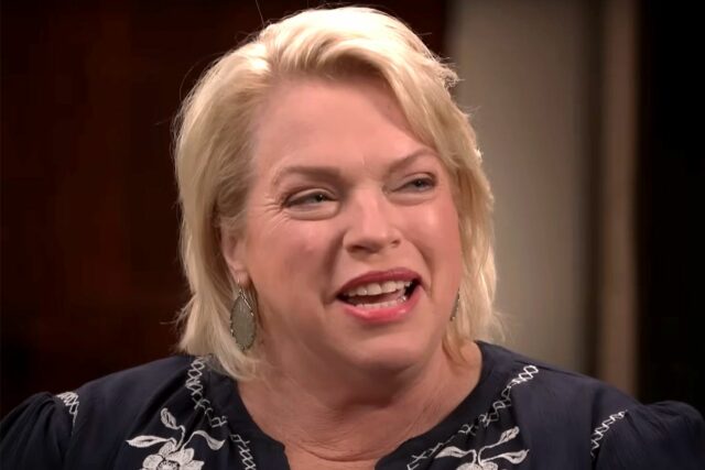 La estrella de 'Sister Wives' ', Janelle Brown, aborda las especulaciones sobre su sexualidad

