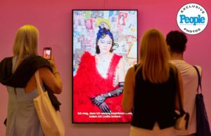 ¡Susanne Bartsch hace un regreso emocional a Suiza para la transformación! Exposición (exclusiva) ¡Susanne Bartsch hace un regreso emocional a Suiza para la transformación! Exposición (exclusiva)