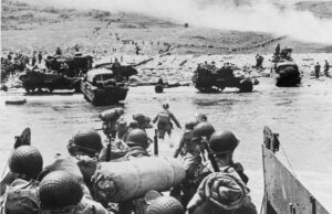 Hoy en la historia: 6 de junio, los aliados aterrizan en Normandía el día D Today in History: June 6, Allies land in Normandy on D-Day