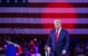 Donald Trump aposta en Irán, que es peligroso para el mundo Donald Trump aposta en Irán, que es peligroso para el mundo