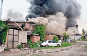 Los patrocinadores de Ucrania se reúnen para tirar de los brazos y la munición Ukraine backers meet to drum up arms and ammo