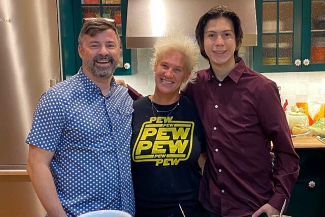 ¿Quién es el hijastro de Anne Burrell? Todo en Javier Claxton

