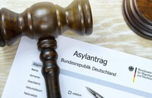Debido a los procedimientos de asilo: el tribunal administrativo de Schwerin exige más jueces Debido a los procedimientos de asilo: el tribunal administrativo de Schwerin exige más jueces