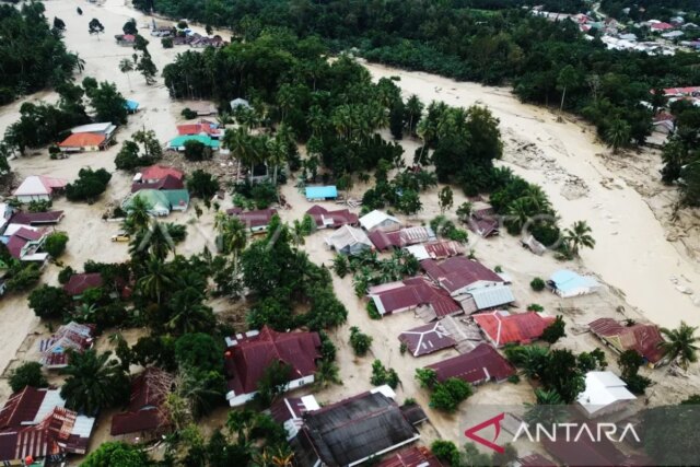 27 casas en cuatro aldeas en el norte de Luwu, South Sulawesi afectadas por inundaciones y deslizamientos de tierra

