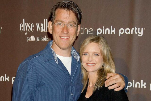 Estrella de 'Melrose Place' 'Discusión de Courtney Thorne-Smith para el Estrella de 'Melrose Place' 'Discusión de Courtney Thorne-Smith para el divorcio después de 18 años de matrimonio