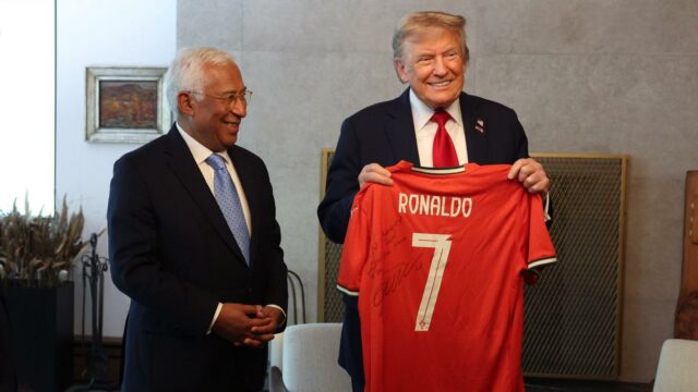 Cristiano Ronaldo Pens Mensaje personal para Donald Trump en Jersey firmado

