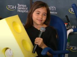 Chica, de 9 años, habla el ataque de tiburón dejando su mano "casi completamente desaparecida"

