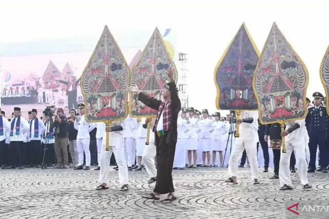 La emoción de la 498ª Celebración de Yakarta desde la esquina de Monas


