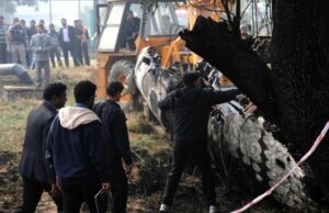 Todos los pasajeros del avión aéreo indio se estrellaron en el oeste de la India fueron reportados muertos Todos los pasajeros del avión aéreo indio se estrellaron en el oeste de la India fueron reportados muertos