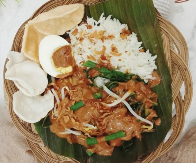El secreto para encontrar culinario delicioso y barato en un nuevo lugar, éxito automático garantizado

