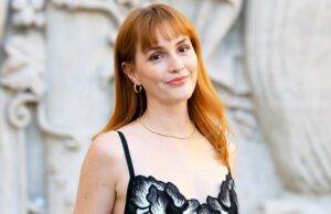 Leighton Meester fue « alimentado por frijoles escoceses y salchicha negra » durante el tiroteo de «Les Buccaneers» Leighton Meester fue `` alimentado por frijoles escoceses y salchicha negra '' durante el tiroteo de "Les Buccaneers"