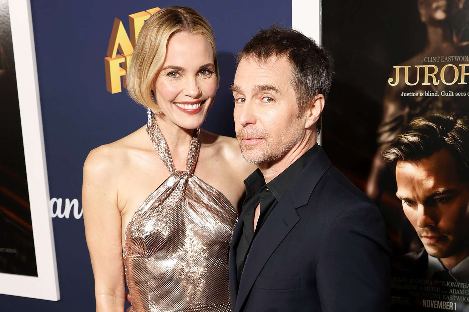Leslie Bibb revela por qué ella y Sam Rockwell no están casadas

