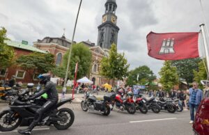 MOGO en Hamburgo: muchos ciclistas en el servicio de motocicletas Último Mogo Hamburgo: muchos ciclistas sobre el servicio de motocicletas esperado