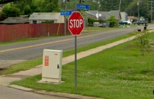 ATV Passenger, de 6 años, murió después de que el conductor, de 12 años, ejecute el panel de parada y los accidentes: la policía ATV Passenger, de 6 años, murió después de que el conductor, de 12 años, ejecute el panel de parada y los accidentes: la policía