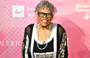 « Abuela de Juneteenth ‘Opal Lee no estará en anual para la libertad después de la reciente hospitalización `` Abuela de Juneteenth 'Opal Lee no estará en anual para la libertad después de la reciente hospitalización