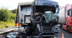 Accidente de camión en A1 cerca de Ottersberg: un sendero vuelve a ser gratis | NDR.DE – Noticias – Baja Sajonia Ottersberg: cierre completo en la A1 después del accidente con tres camiones | NDR.DE - Noticias - Baja Sajonia