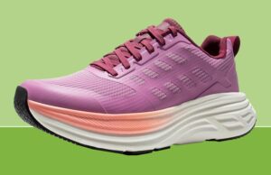 Compre las zapatillas de deporte de $ 60 que los compradores de Amazon comparan con Hoka Compre las zapatillas de deporte de $ 60 que los compradores de Amazon comparan con Hoka