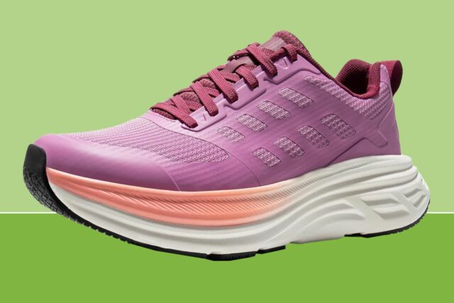 Compre las zapatillas de deporte de $ 60 que los compradores de Amazon comparan con Hoka

