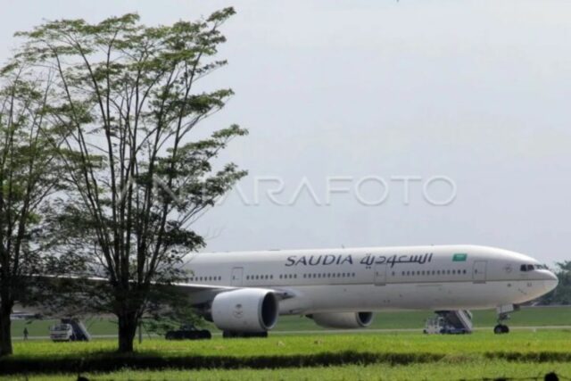 Existe una amenaza de bombas, Depok Hajj Pilgrims Plane Kloter 12 Landing en Medan

