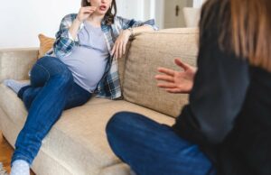 La mujer le dice a la hermana de su novio que no puede nombrar a un bebé después de su hijo fallecido La mujer le dice a la hermana de su novio que no puede nombrar a un bebé después de su hijo fallecido