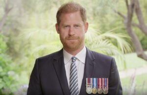 El príncipe Harry habla alemán mientras anota el primer día del veterano de Alemania El príncipe Harry habla alemán mientras anota el primer día del veterano de Alemania