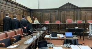 Disparos en Rocker Boss: Se requiere una larga prisión para madre y hermanas Disparos en Rocker Boss: Se requiere una larga prisión para madre y hermanas