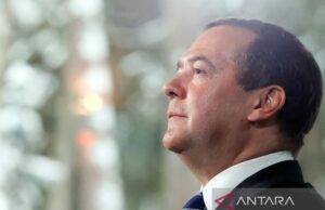 Rusia llama a varios países listos para suministrar armas nucleares a Irán. Rusia llama a varios países listos para suministrar armas nucleares a Irán.