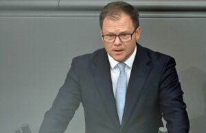 El Ministro de Medio Ambiente, Schneider, pide un descanso en la construcción de la montaña profunda. NDR.DE – Noticias El Ministro de Medio Ambiente, Schneider, pide un descanso en la construcción de la montaña profunda. NDR.DE - Noticias