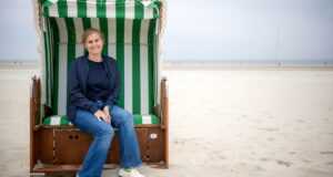 «Solo con nosotros»: Spiekeroog prueba sillas de playa sostenibles "Solo con nosotros": Spiekeroog prueba sillas de playa sostenibles