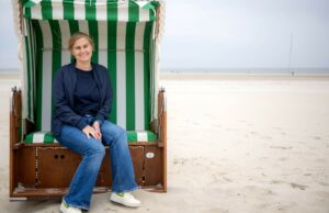 «Solo con nosotros»: Spiekeroog prueba sillas de playa sostenibles "Solo con nosotros": Spiekeroog prueba sillas de playa sostenibles