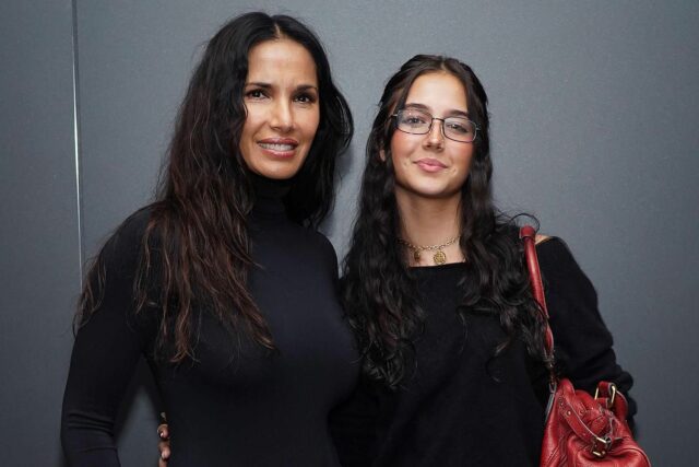 A Padma Lakshmi le gusta cocinar con una adolescente, pero ella encuentra su "autoritaria" (exclusiva)

