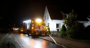 Fuertes lluvias y tormentas eléctricas: brigadas de fuego en la baja Sajonia en acción | NDR.DE – Noticias Fuertes lluvias y tormentas eléctricas: brigadas de fuego en la baja Sajonia en acción | NDR.DE - Noticias