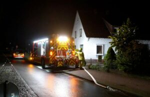 Fuertes lluvias y tormentas eléctricas: brigadas de fuego en la baja Sajonia en acción | NDR.DE – Noticias Fuertes lluvias y tormentas eléctricas: brigadas de fuego en la baja Sajonia en acción | NDR.DE - Noticias