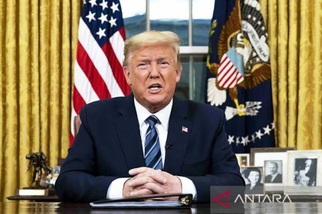 Trump llama a Irán "tal vez tener otra oportunidad"

