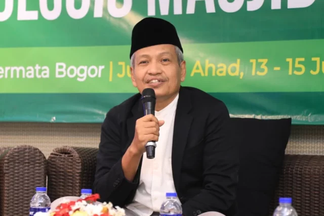 Ulil y el juego de culpa de "wahabi" Ulil y el juego de culpa de "wahabi"