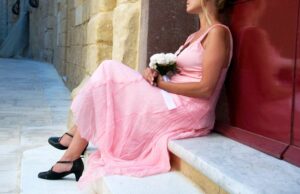 La dama de honor dice que recibe «pies con picazón» antes del matrimonio de la amiga La dama de honor dice que recibe "pies con picazón" antes del matrimonio de la amiga