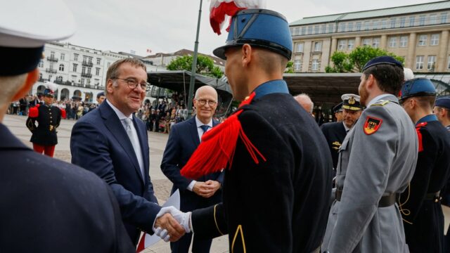 Pistorius en Hamburgo: Bundeswehr pertenece en el medio de la sociedad



