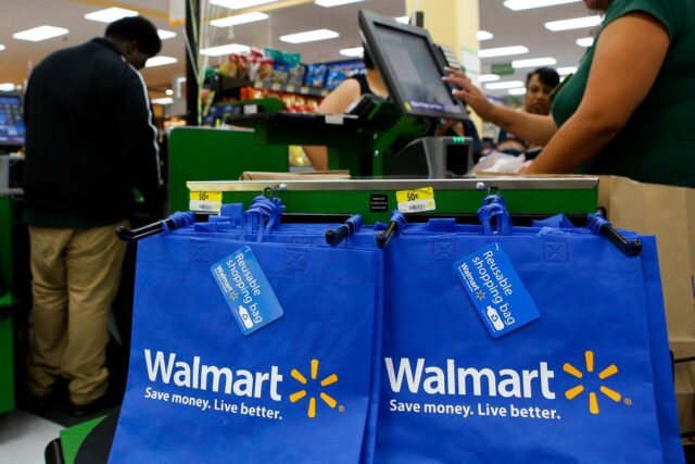 La tienda Walmart ha eliminado la opción de auto-verificación y el vuelo se retiró

