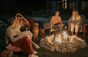 We Were Liars, el autor E. Lockhart se burla de los «momentos clave» de los lectores de libros amará en la serie de televisión (exclusiva) We Were Liars, el autor E. Lockhart se burla de los "momentos clave" de los lectores de libros amará en la serie de televisión (exclusiva)