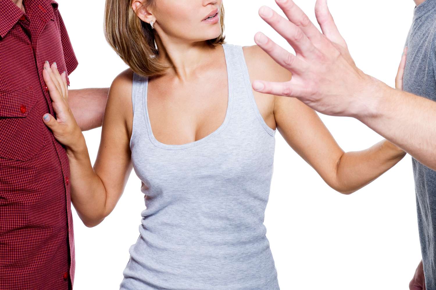 La mujer se siente incómoda cuando el cuñado visita. Ahora el marido está enojado con ella.

