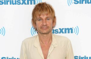 Zak Starkey fue invitado a gira con Oasis antes de dejar el OMS Zak Starkey fue invitado a gira con Oasis antes de dejar el OMS