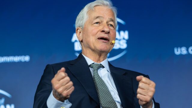 JPMorgan Chase contribuirá con 1.000 dólares a las “cuentas Trump” JPMorgan Chase contribuirá con 1.000 dólares a las “cuentas Trump”
|