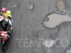 Yakarta añade PJLP al Departamento de Carreteras para reparar carreteras
| Yakarta añade PJLP al Departamento de Carreteras para reparar carreteras
|