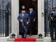 Amonestación del periodista británico Paspampres: Seguridad según SOP
| Amonestación del periodista británico Paspampres: Seguridad según SOP
|