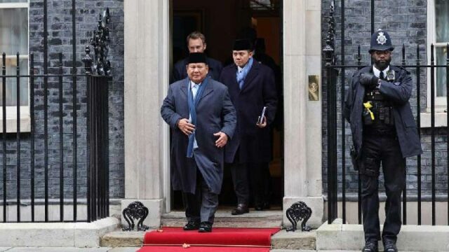 Amonestación del periodista británico Paspampres: Seguridad según SOP | Amonestación del periodista británico Paspampres: Seguridad según SOP
|