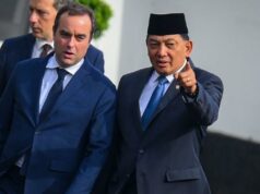 El Ministro de Defensa Sjafrie se niega a responder a la controversia sobre el proyecto de ley de propaganda extranjera El Ministro de Defensa Sjafrie se niega a responder a la controversia sobre el proyecto de ley de propaganda extranjera