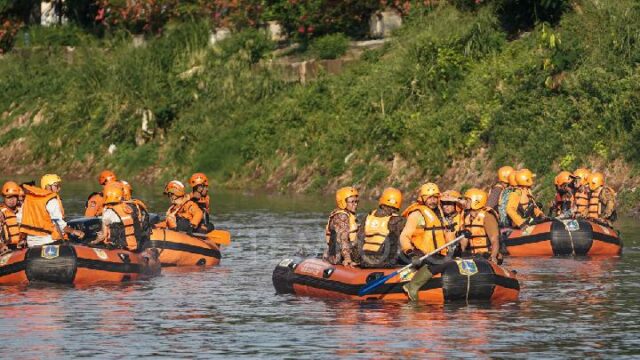 Pramono Anung normalizará 3 ríos para superar las inundaciones Pramono Anung normalizará 3 ríos para superar las inundaciones