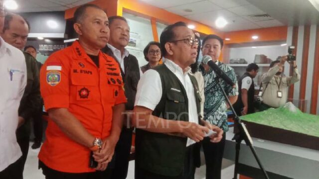 En cuestión de reorganización, Pratikno niega que vaya a dejar En cuestión de reorganización, Pratikno niega que vaya a dejar el Gabinete
|